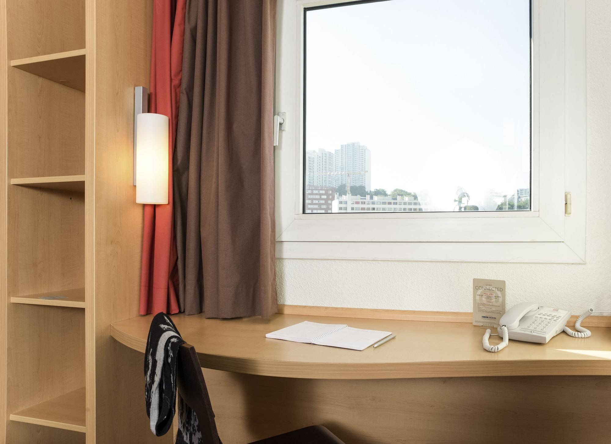 Hotel Ibis Les Moulineaux 