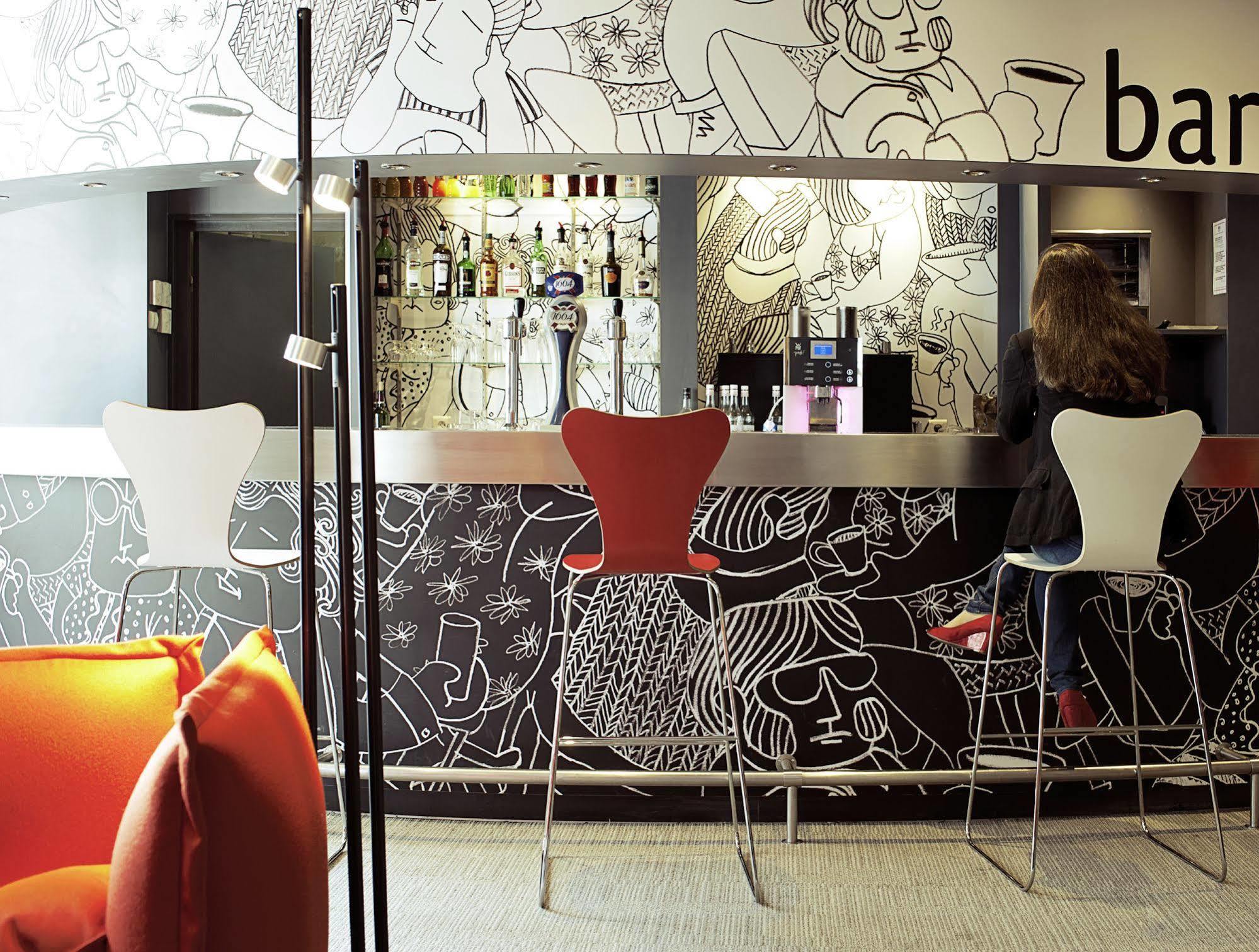 Hotel Ibis Les Moulineaux 